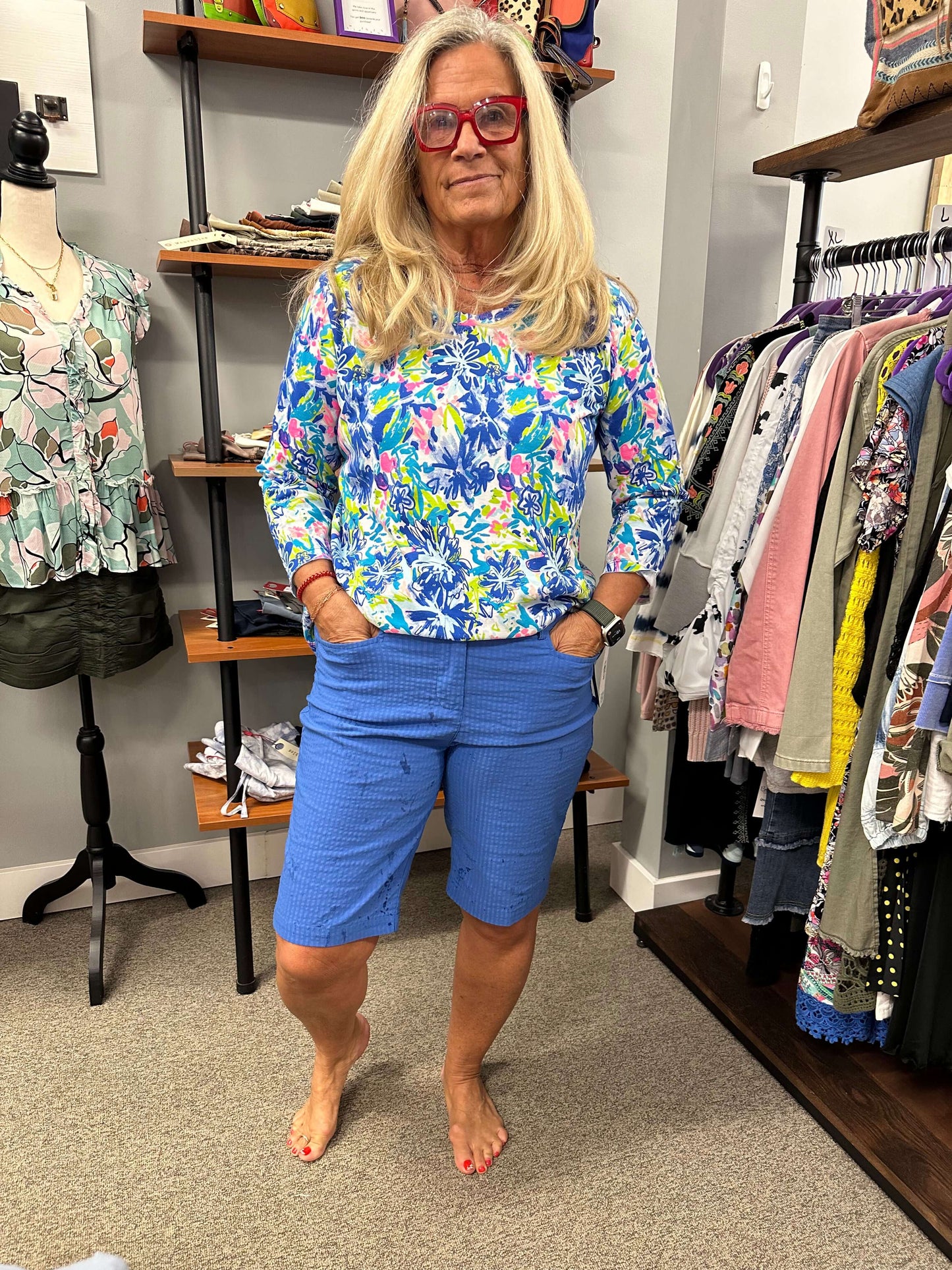 Talk about comfy, these zip closure shorts are 10" long, with front and back pockets, belt loops at tons of stretch.