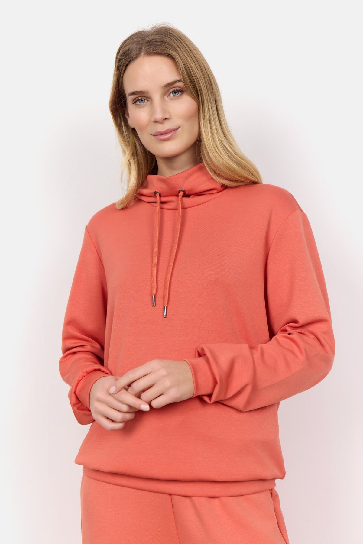 Banu Sweatshirt