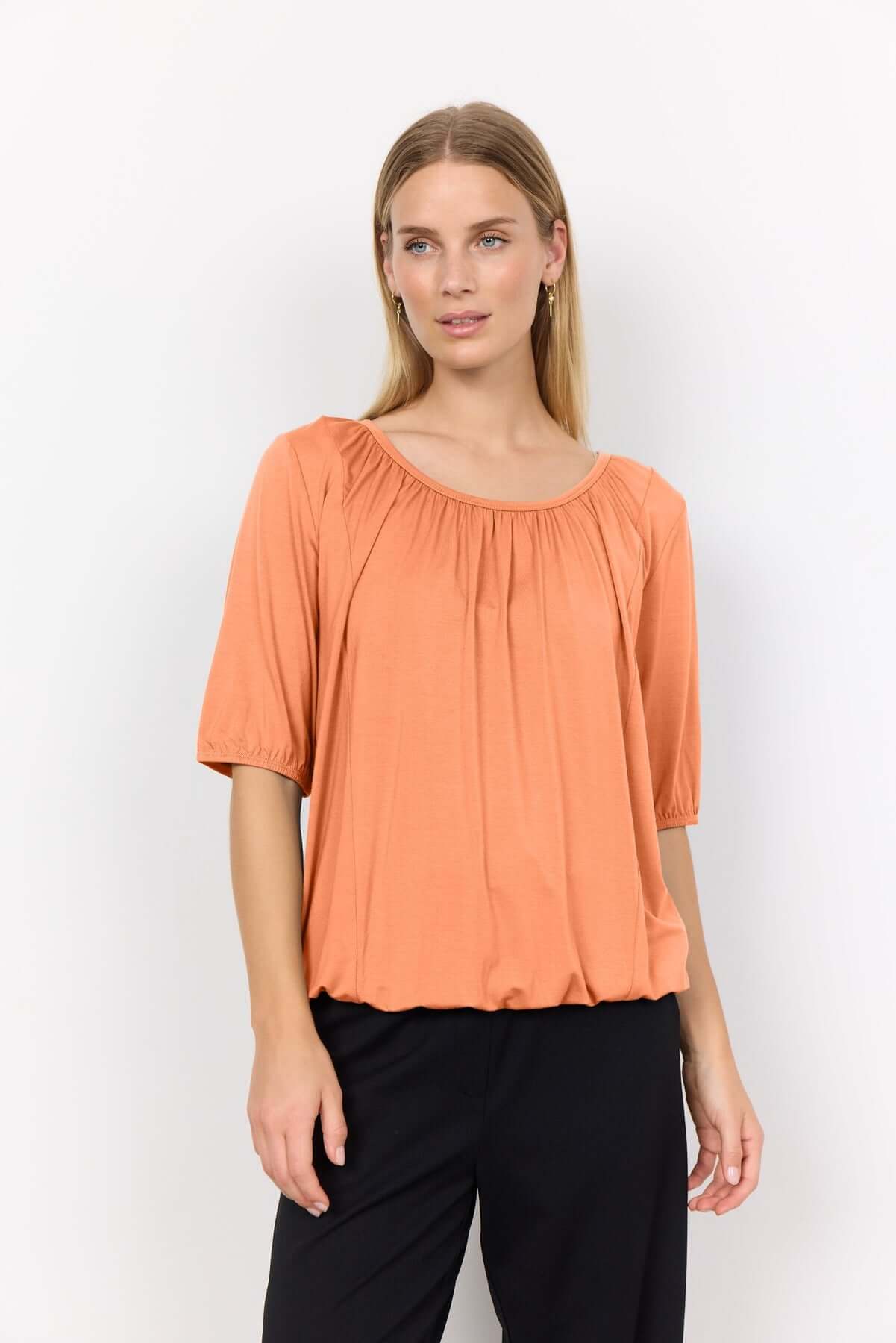 marica round neck, comfy shirt