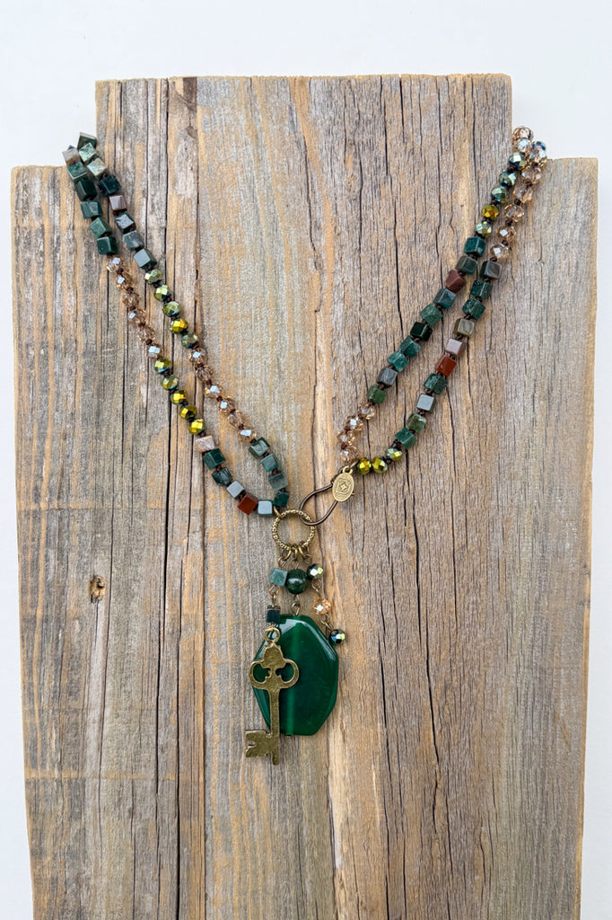 Suki Agate Necklace