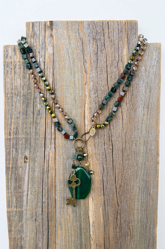 Suki Agate Necklace