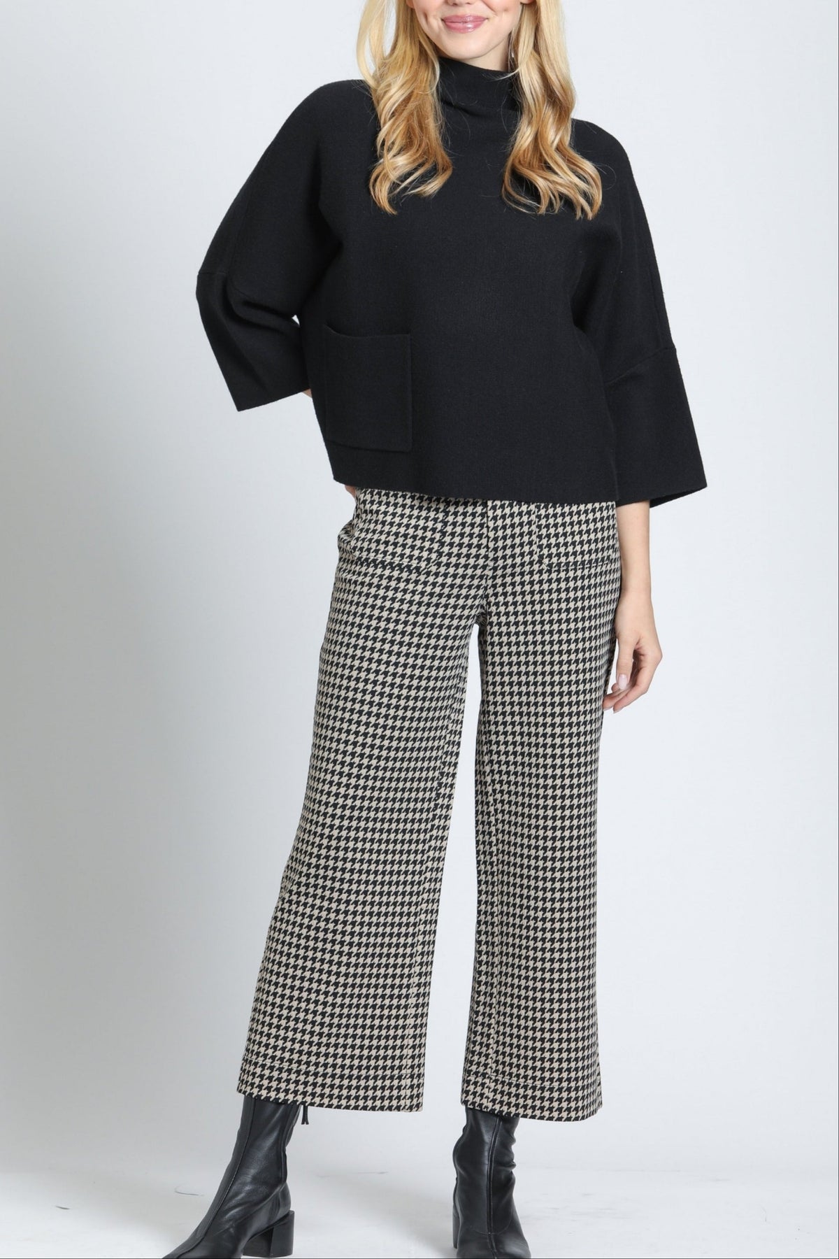 Wide Leg Patch Pocket