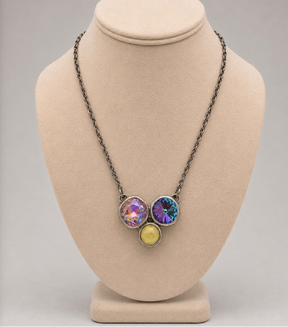 Della Necklace